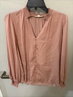 Dusty Rose Button-Front Long Sleeve Blouse with Ruffle Collar